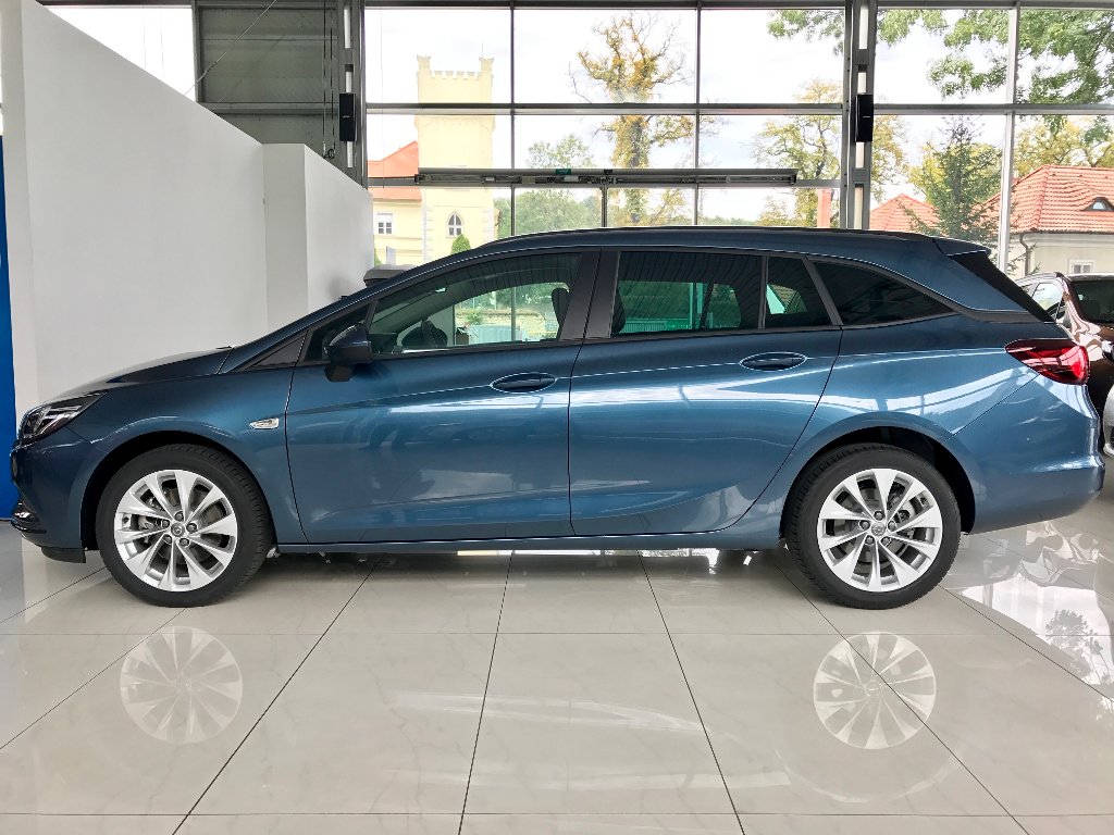 Opel Astra ST Smile 1,6CDTi 100kW / 136K Opel Astra