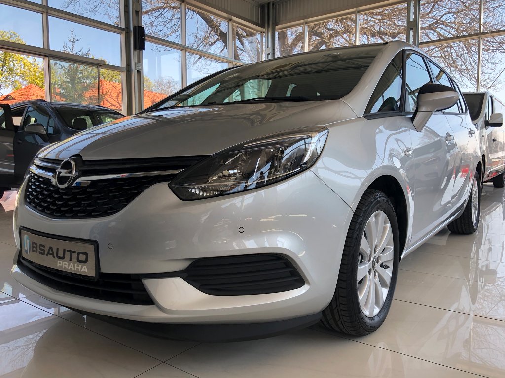 Opel Zafira Smile 1,6 Turbo 136 koní MT6 Opel Zafira