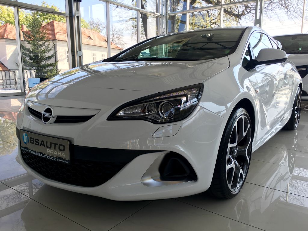 Opel Astra OPC 2,0 Turbo + ZP zdarma Opel Astra