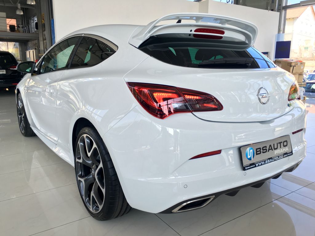 Opel Astra OPC 2,0 Turbo + ZP zdarma Opel Astra