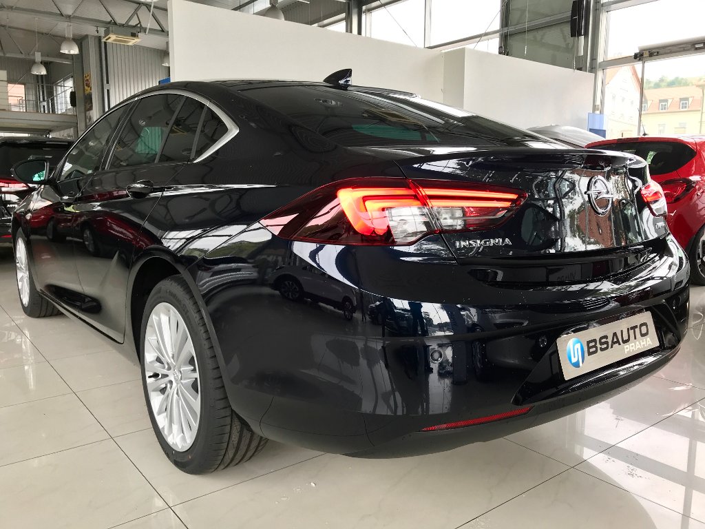 Opel Insignia GS Innovation 1,6Turbo 147kW Opel Insignia