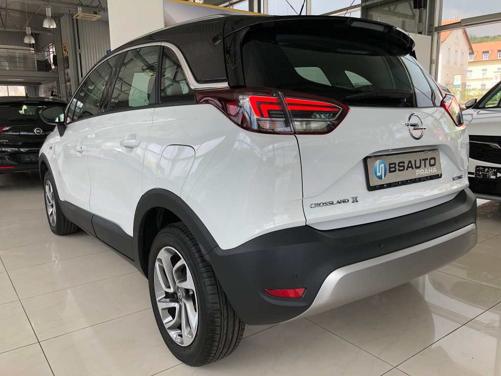 Opel Crossland X Innovation 1,2 Turbo 110 koní Opel Crossland X