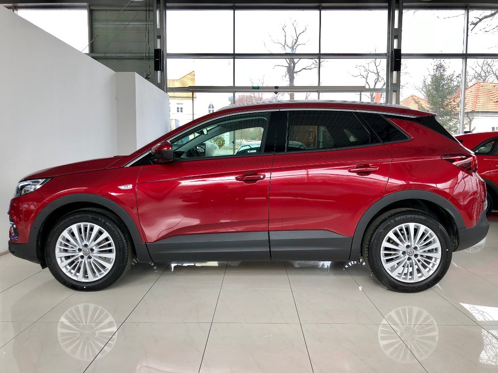 Opel Grandland X Smile 1,2Turbo + ZP zdarma Opel Grandland X