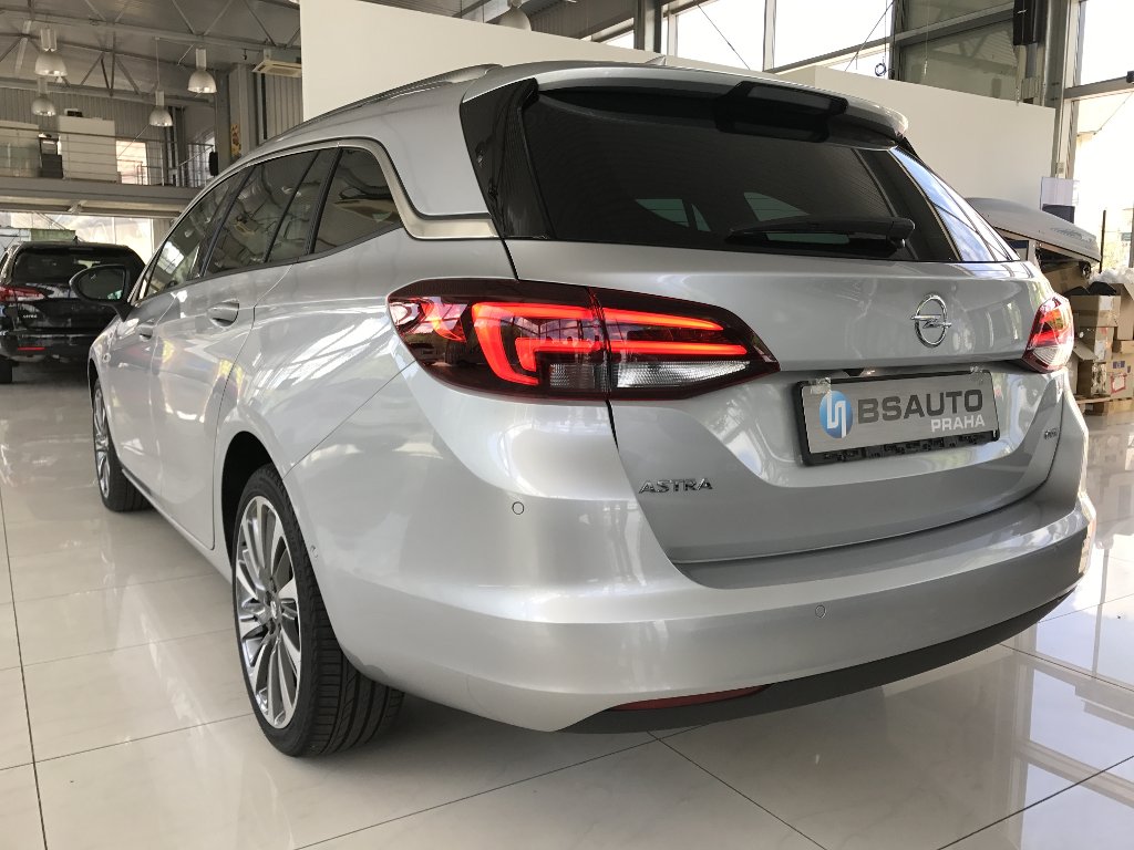 Opel Astra Innovation 1,6 CDTi AUTOMAT Opel Astra