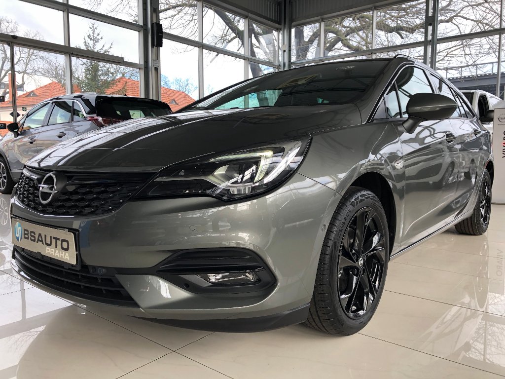 Opel Astra GS Line 1,2Turbo 145koní + ZP Opel Astra