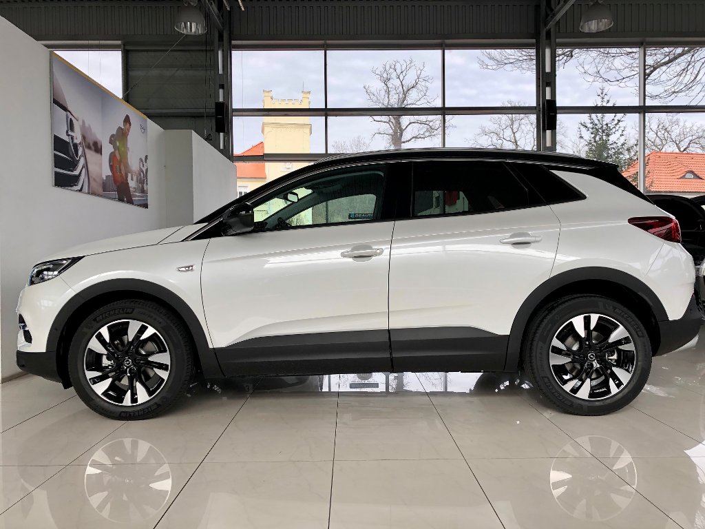 Opel Grandland X Ultimate 1,2Turbo AUTOMAT + ZP Opel Grandland X