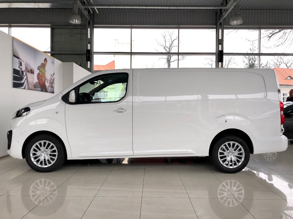 Opel Vivaro Enjoy "L" 2,0 CDTi 144koní +ZP Opel Vivaro