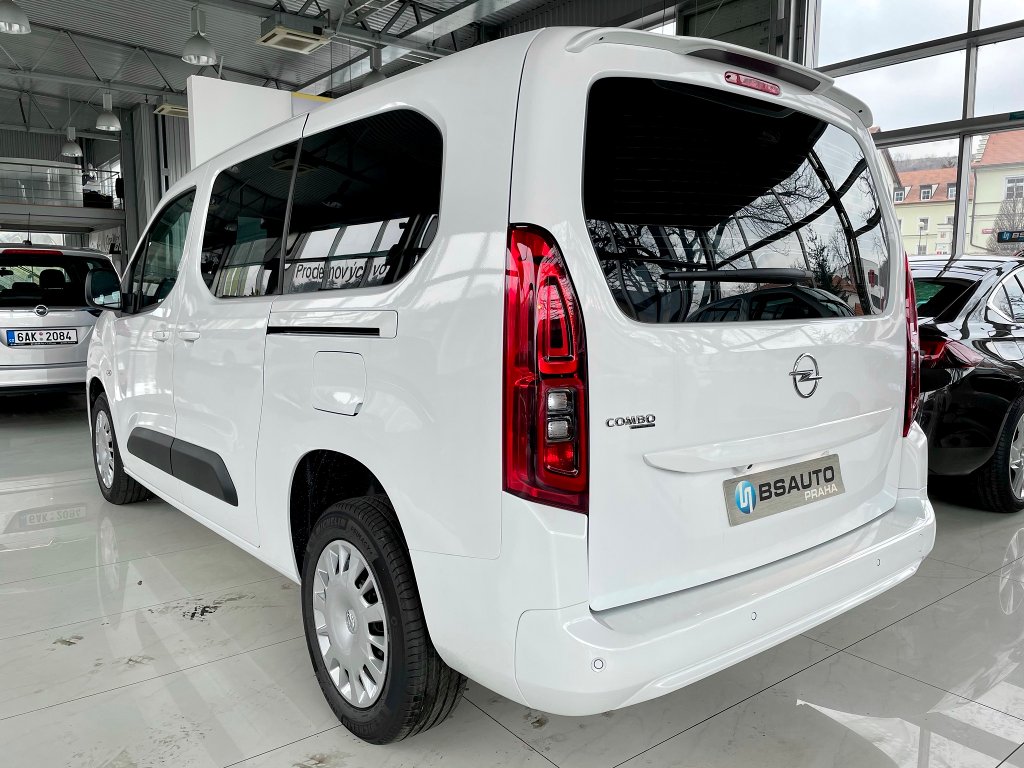 Opel Combo COOL Plus XL 1,2Turbo 7 míst Opel Combo