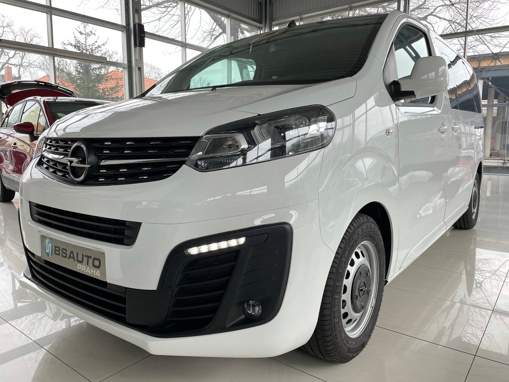 Opel Vivaro Combi "M" 2,0CDTi 144koní + ZP Opel Vivaro