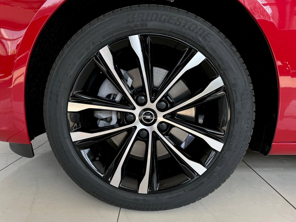 Opel Insignia Elegance 2,0CDTi 4x4 AT8 + ZP Opel Insignia