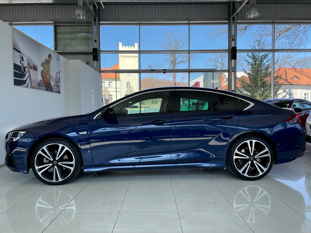 Opel Insignia GS Line 2,0Turbo 200koní AT9 Opel Insignia