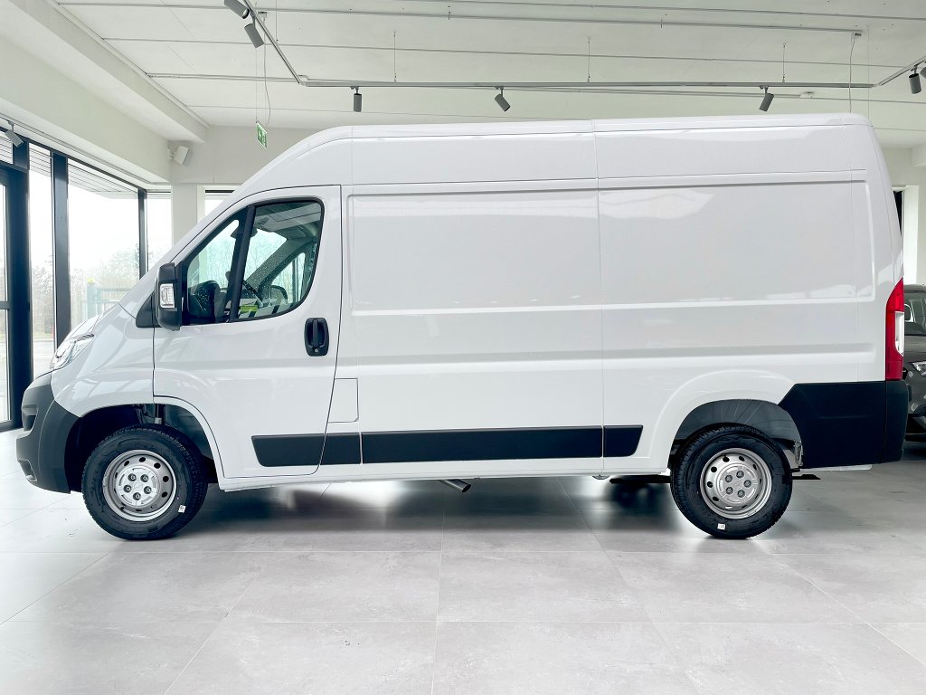 Opel Movano L2H2 3,5t / 2,2 CDTi 140k + ZP Opel Movano