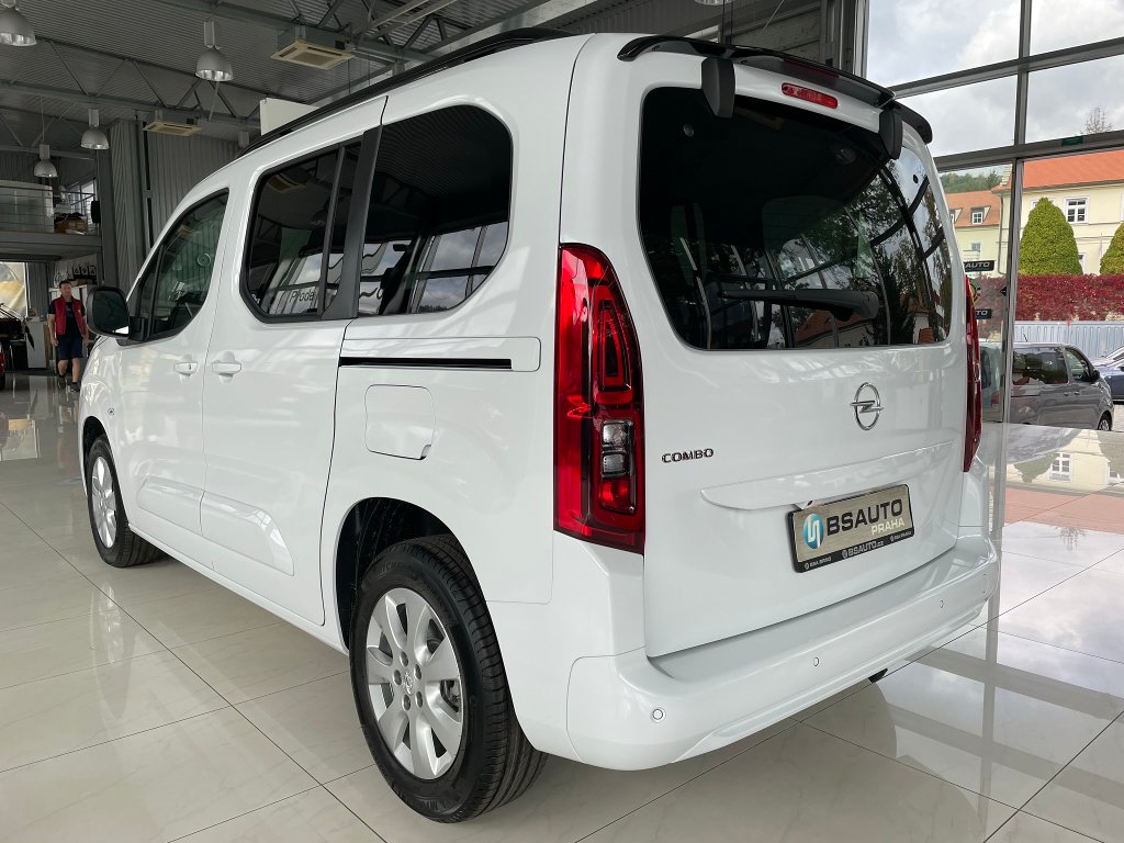 Opel Combo Elegance Plus 1,5CDTi 130k +ZP Opel Combo