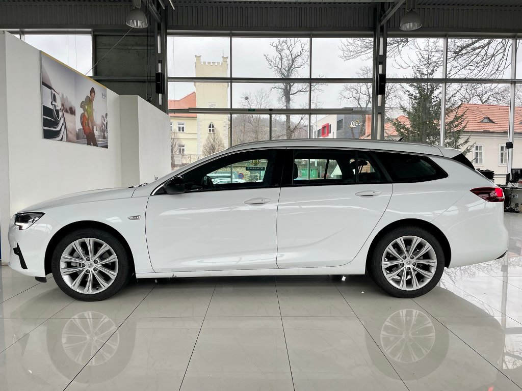 Opel Insignia Elegance 2,0CDTi 174k 4x4 AT8 Opel Insignia