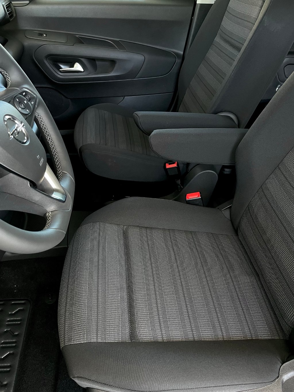 Opel Combo Elegance Plus + ZP zdarma Opel Combo