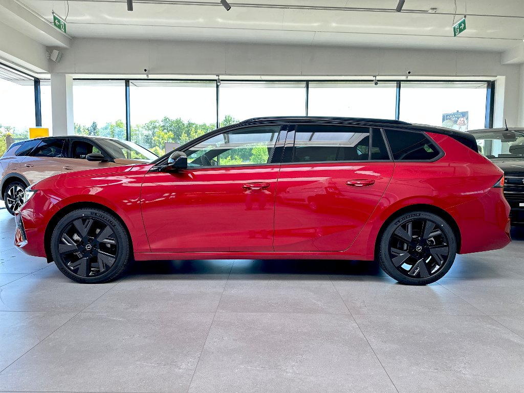 Opel Astra ST GS elektrická 115kW + ZP Opel Astra