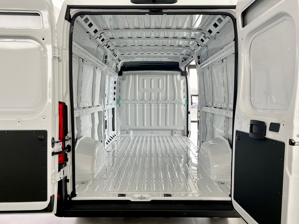 Opel Movano L4H3 3,5t 2,2CDTi 140k + ZP Opel Movano
