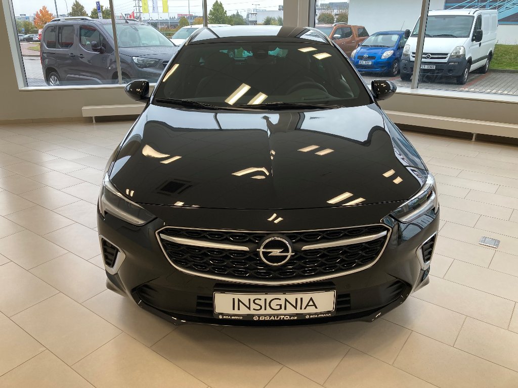 Opel Insignia GSi ST 2.0SHT AT9 AWD Opel Insignia