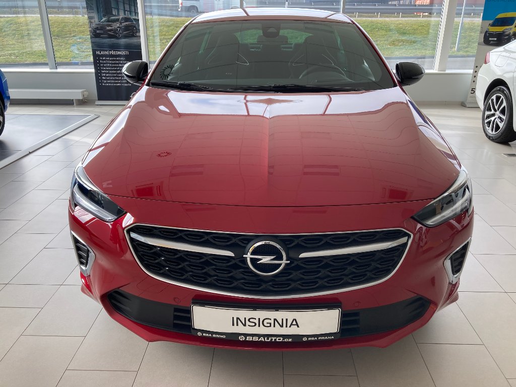 Opel Insignia GSi 2,0Turbo 230k 4x4 AT9 + ZP Opel Insignia