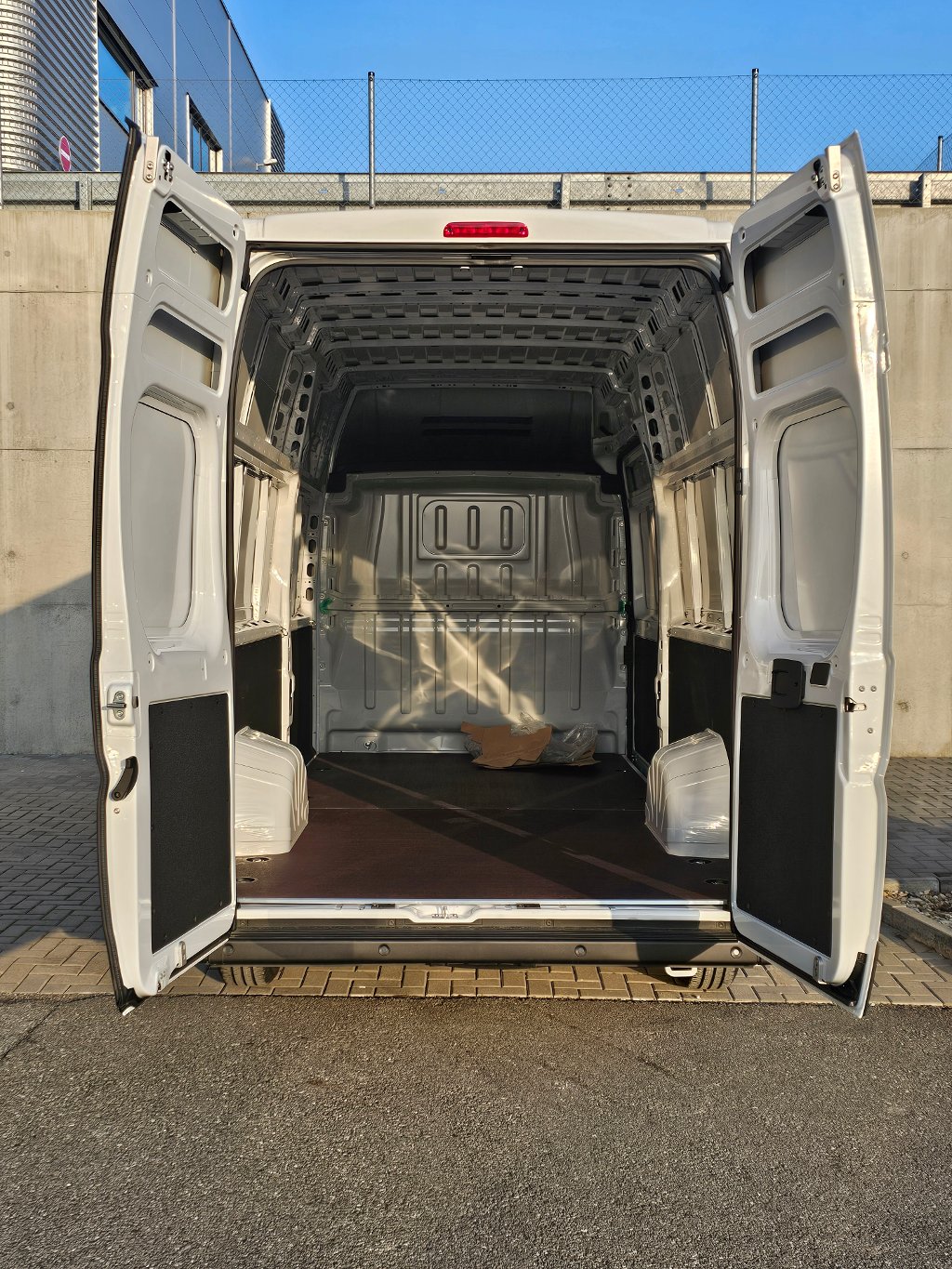 Opel Movano Van 3500 Heavy L4H3 165k MAN6 Opel Movano