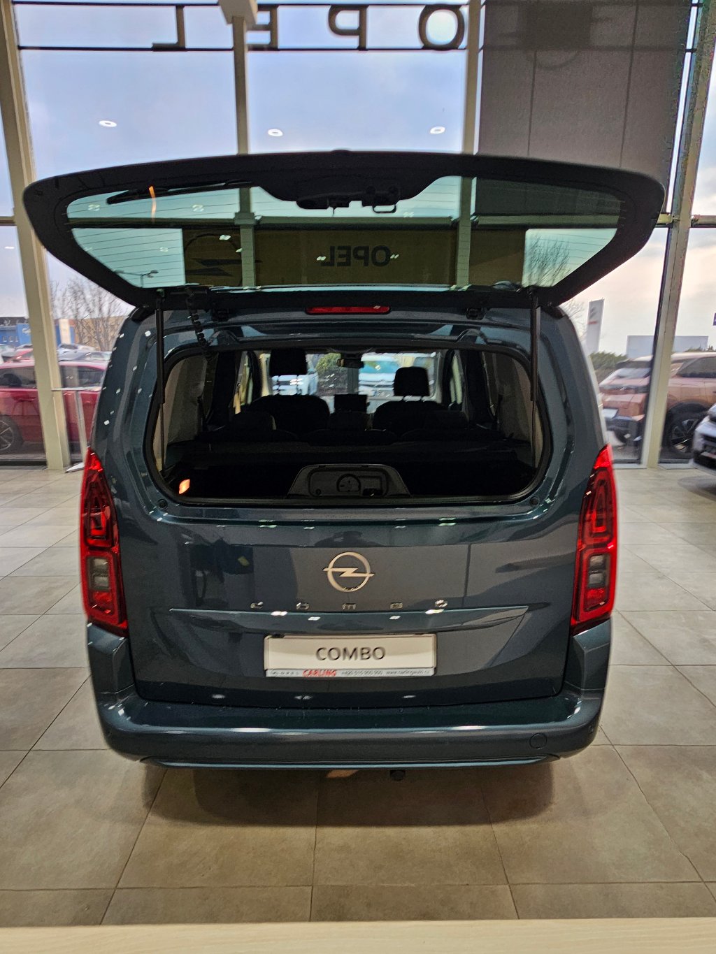 Opel Combo Elegance Plus L2 1,5 CDTi EAT8 Opel Combo