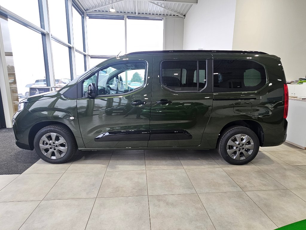 Opel Combo Elegance Plus L2 1.5 130k MT6 Opel Combo
