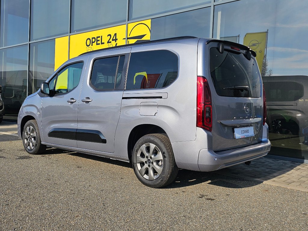 Opel Combo Eleg.Plus. L2-1.5 CDTi AT8 Opel Combo