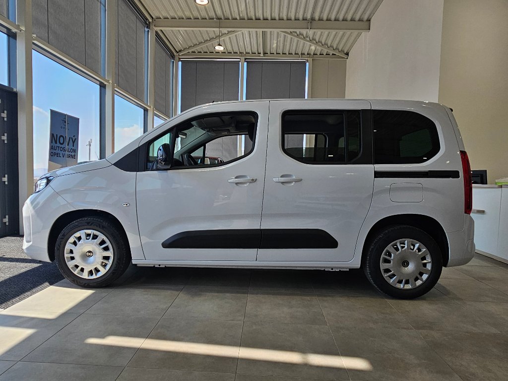 Opel Combo Edit Plus 1.2 TURBO 110k MT6 Opel Combo