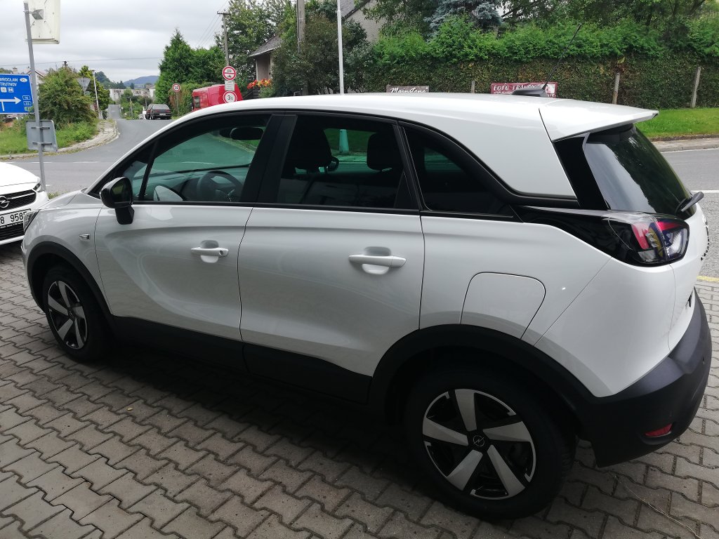 Opel Crossland COOL EDITION 1,2 + NAVIGACE Opel Crossland