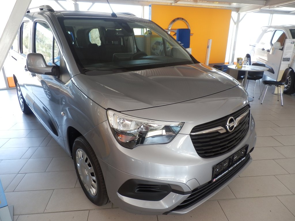 Opel Combo XL LIFE ENJOY 1,2 TURBO 7MÍST Opel Combo