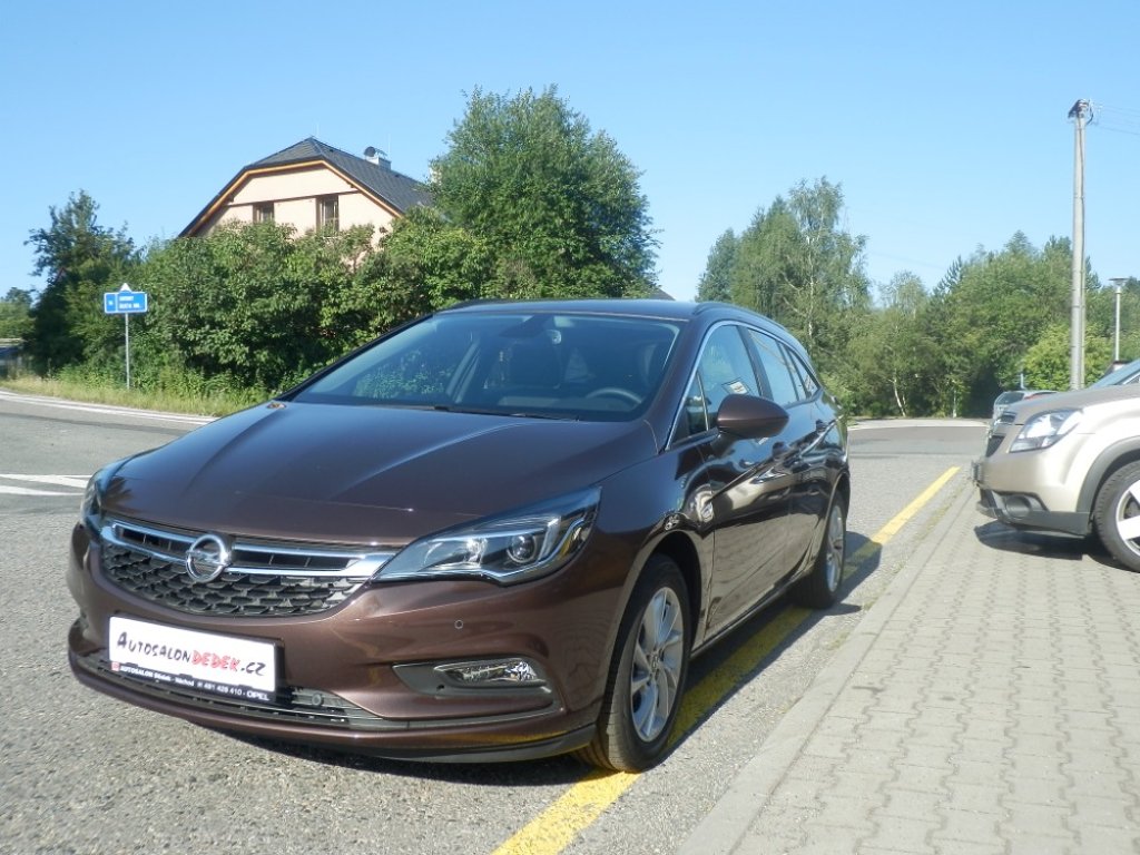 Opel Astra ST 1,4 TURBO 92kW SMILE Opel Astra