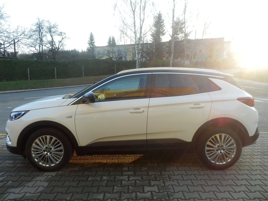 Opel Grandland X Design Line 1.2/96kW Opel Grandland X