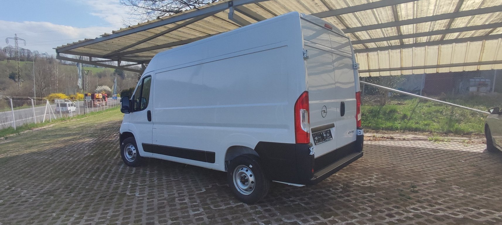 Opel Movano VAN L2H2 3,3t 2,2 CDTi 103kW Opel Movano