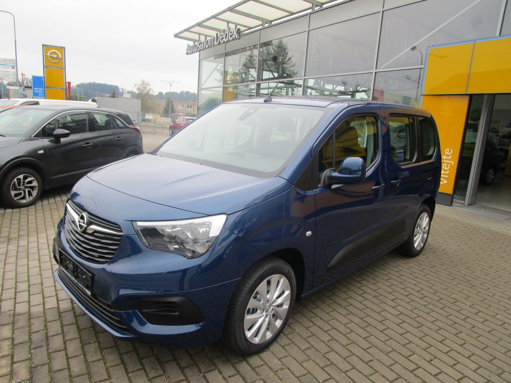 Opel Combo LIFE ENJOY 1,2 TURBO 81KW Opel Combo