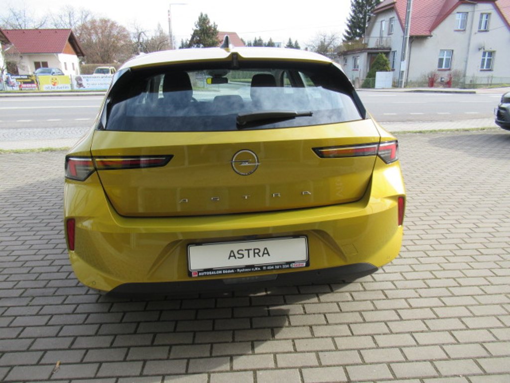 Opel Astra HB EDITION 1,2 TURBO Opel Astra