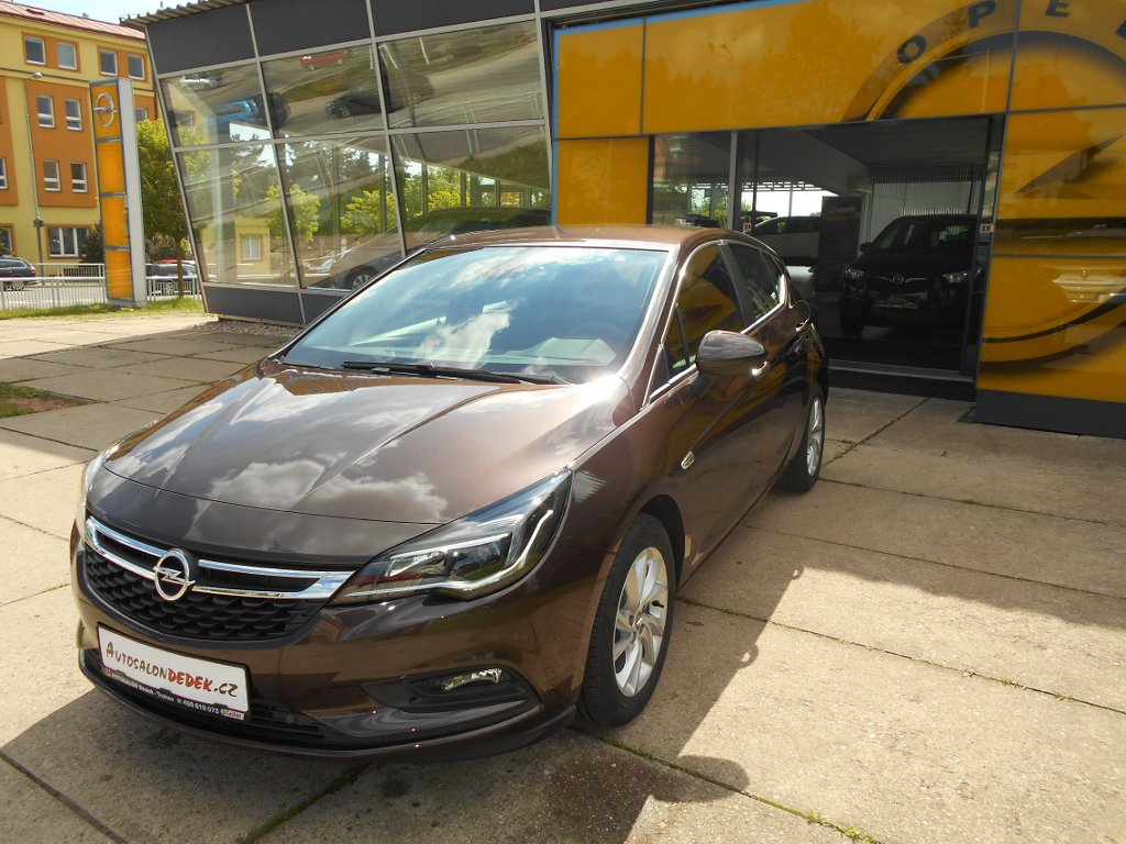 Opel Astra HB5 SMILE 1,4 TURBO 92kW Opel Astra