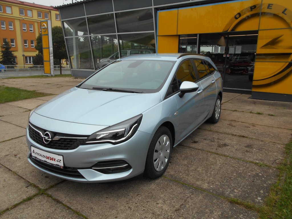 Opel Astra ST 1,2 TURBO Opel Astra