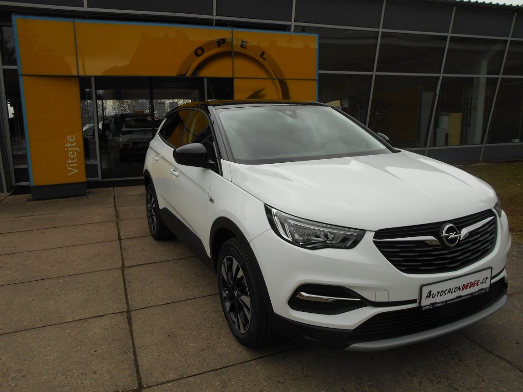 Opel Grandland X ELEGANCE 1,2 TURBO Opel Grandland X