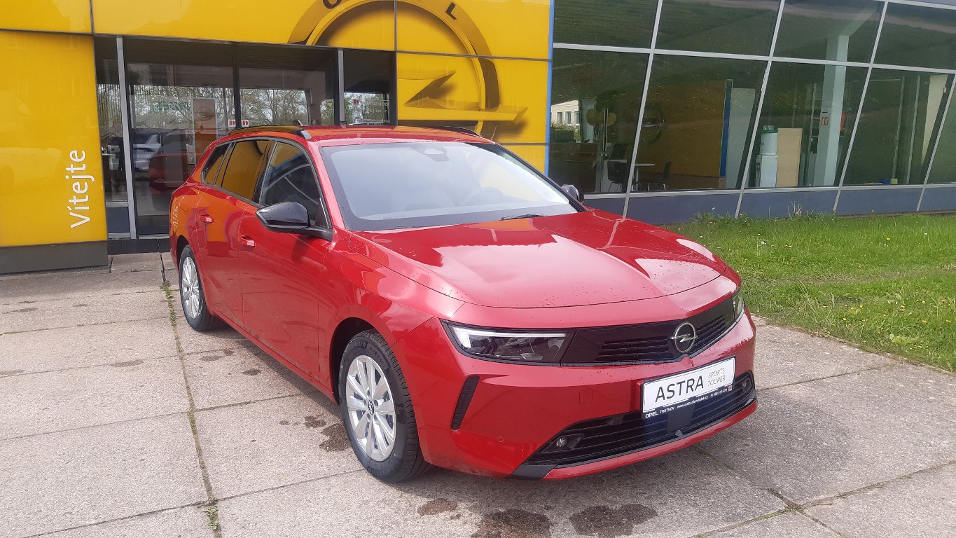 Opel Astra EDITION ST 1,2 TURBO + výhřev Opel Astra
