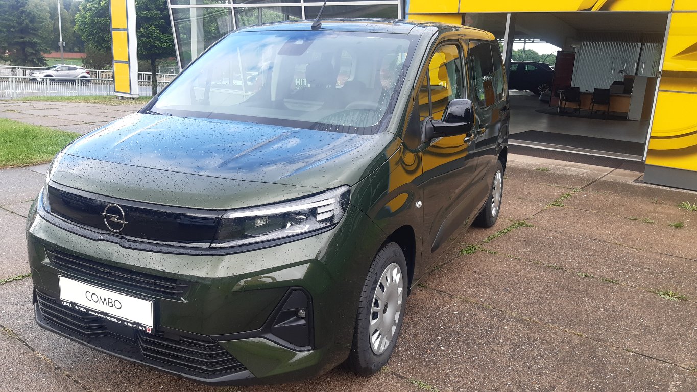 Opel Combo EDITION PLUS 1,2 TURBO Opel Combo
