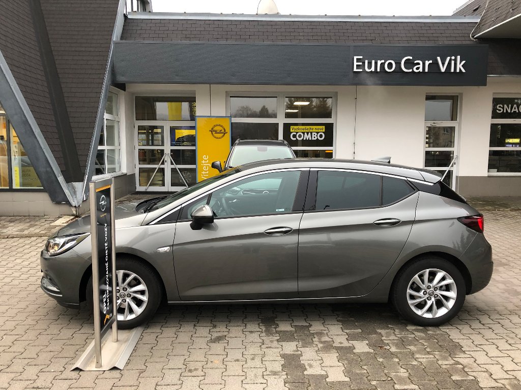 Opel Astra HB INNOVATION 1.4 TURBO AT-6 Opel Astra