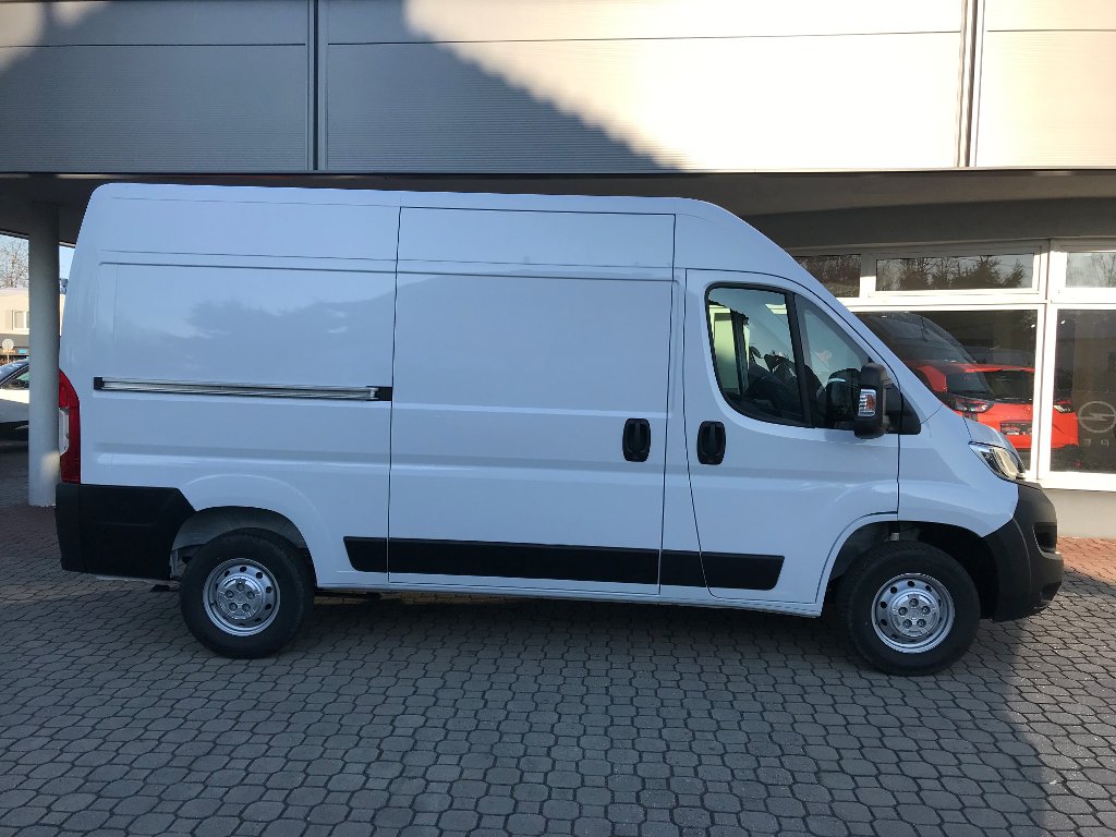 Opel Movano Van Edition 3500 L2H2 2.2 CDTi Opel Movano
