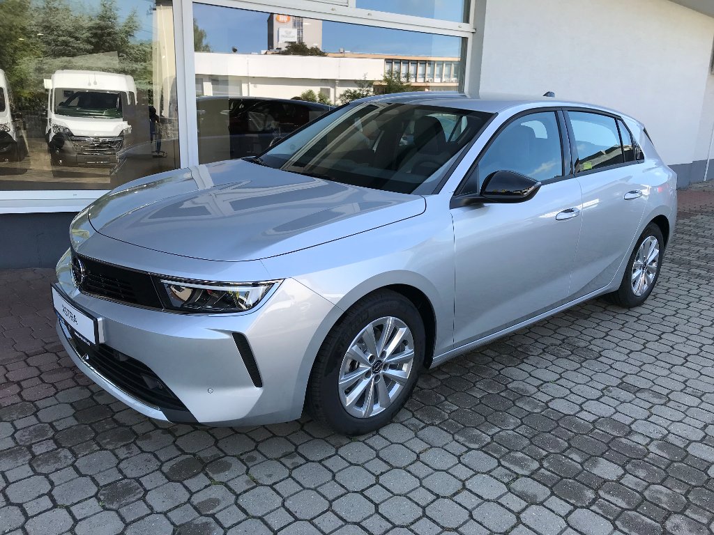 Opel Astra Edition 1.2 Turbo !!NOVINKA!! Opel Astra
