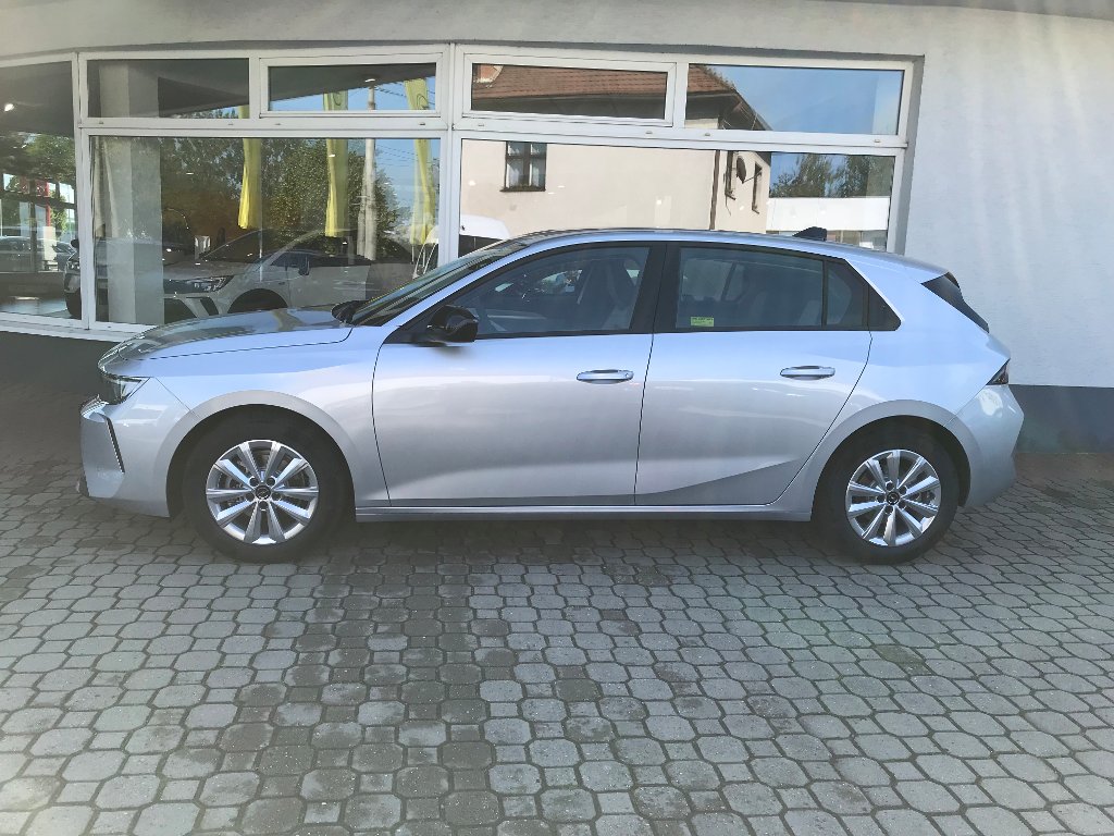 Opel Astra Edition 1.2 Turbo !!NOVINKA!! Opel Astra