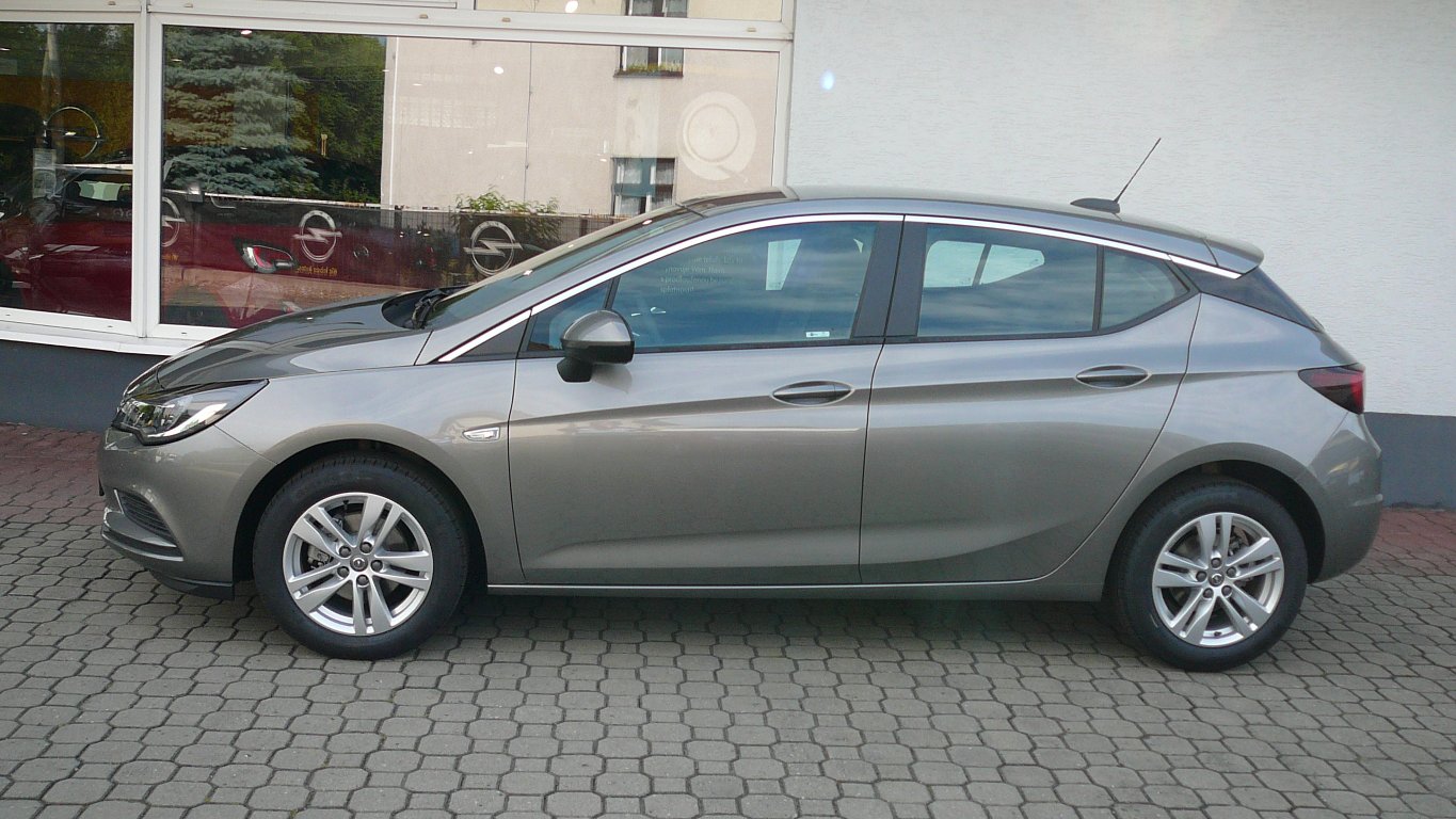 Opel Astra Enjoy "SMILE" 1.4 Turbo Opel Astra