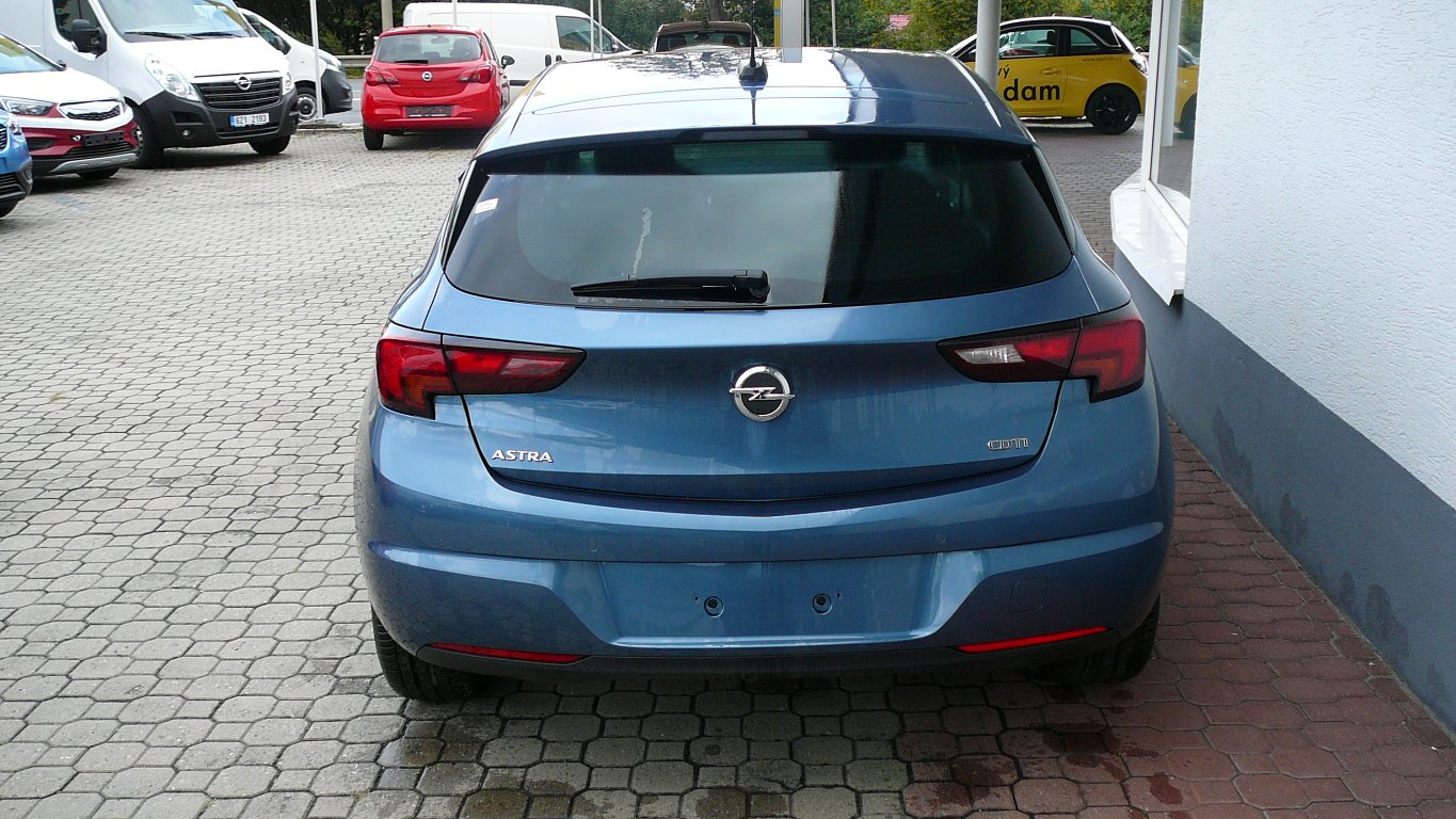 Opel Astra Innovation 1.6 CDTI Opel Astra