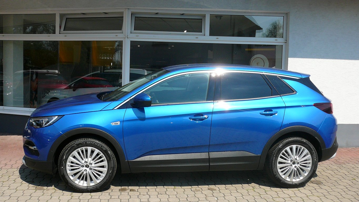 Opel Grandland X "AKCE"Innovation 1.2 Turbo AT6 Opel Grandland X