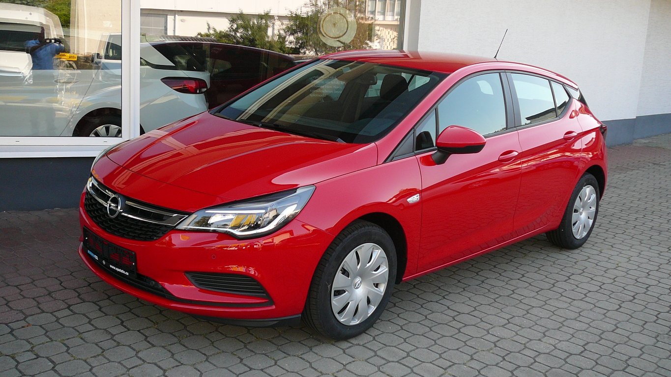 Opel Astra Enjoy "SMILE" 1.6 CDTI Opel Astra