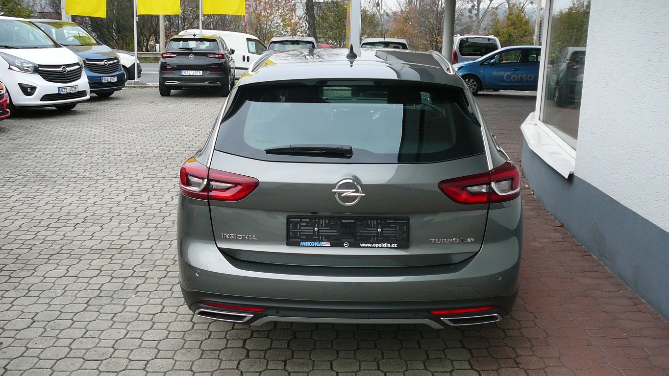 Opel Insignia Country Tourer 2.0 CDTI 4x4 Opel Insignia