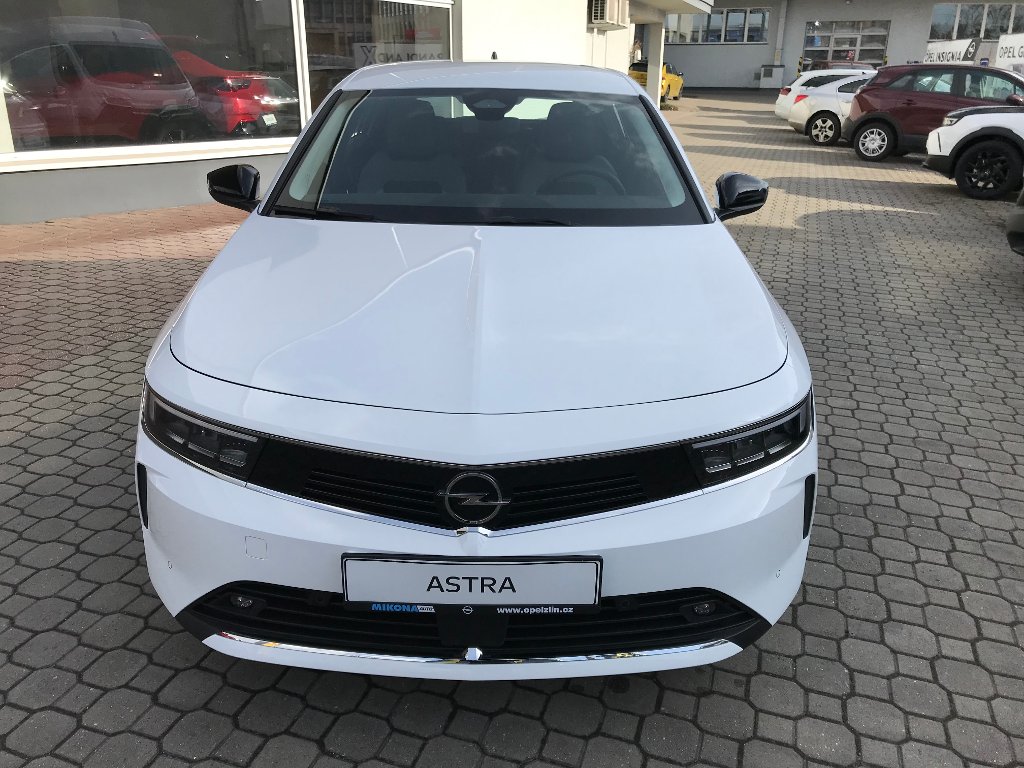 Opel Astra Edition 1.2 Turbo MT6 Opel Astra